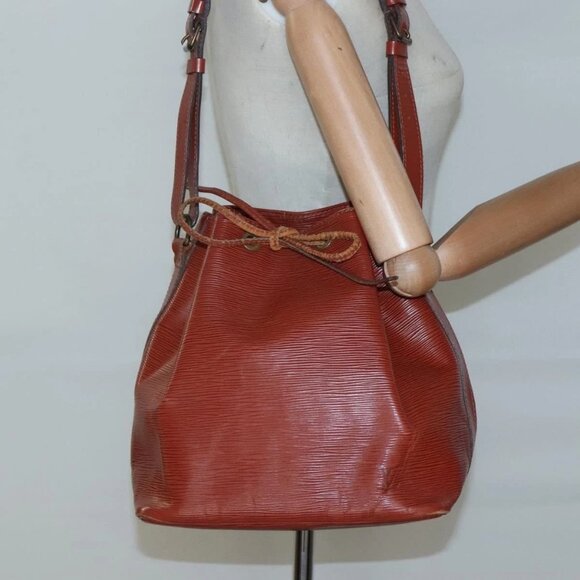 LOUIS VUITTON Epi Petit Noe Shoulder Bag Brown M44103 LV Auth 134579 - Picture 15 of 16
